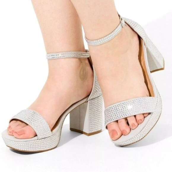 New Torrid All-Over Embellished Platform Sandal Size 11 WW - Picture 1 of 7